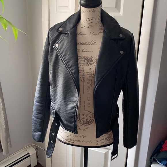 Never worn faux leather jacket - Picture 3 of 7